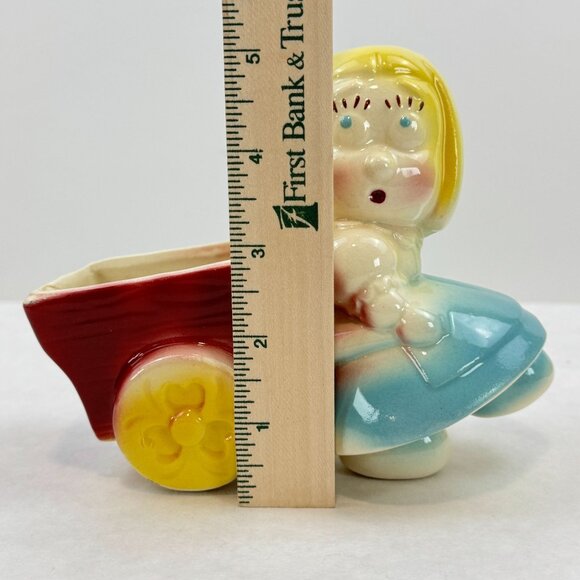 Vintage Ceramic Planter Wide Eyed Girl With Wheelbarrow Wagon MCM Collectible - Picture 8 of 10
